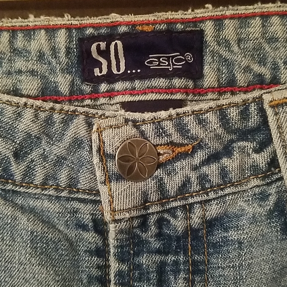 Jeans - Picture 2 of 8